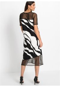 Sukienka midi z nadrukiem bonprix czarno-biały w paski zebry. Kolor: czarny. Wzór: nadruk, motyw zwierzęcy, paski. Długość: midi #3