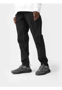 4f - Spodnie casual joggery męskie. Kolor: czarny. Materiał: tkanina