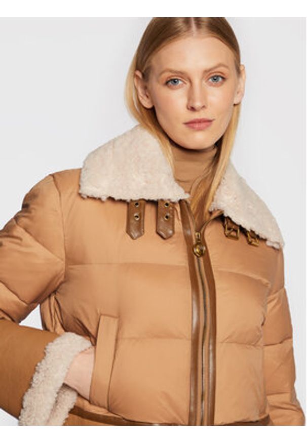 Pinko - PINKO Kurtka przejściowa Iside 1G18KJ Y4V5 Brązowy Regular Fit. Kolor: brązowy. Materiał: syntetyk