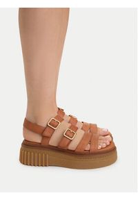Clarks Sandały Evamar Strap 26185889 Brązowy. Kolor: brązowy. Materiał: skóra #6