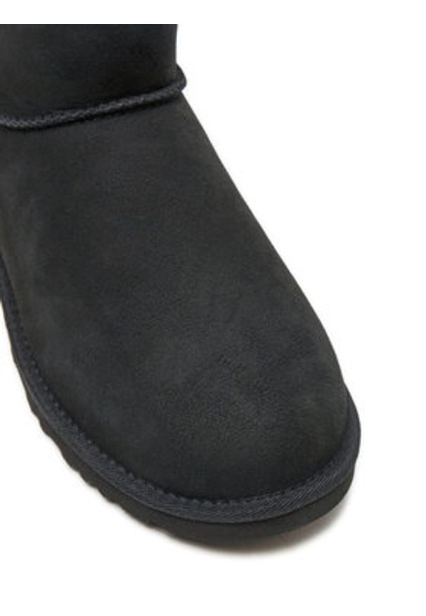 Ugg Śniegowce M Classic Mini 1002072 Czarny. Kolor: czarny. Materiał: skóra