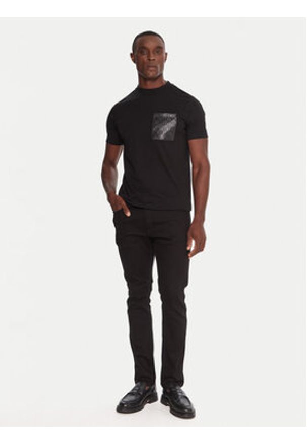 Karl Lagerfeld - KARL LAGERFELD T-Shirt 755047 554225 Czarny Regular Fit. Typ kołnierza: dekolt w karo. Kolor: czarny. Materiał: bawełna