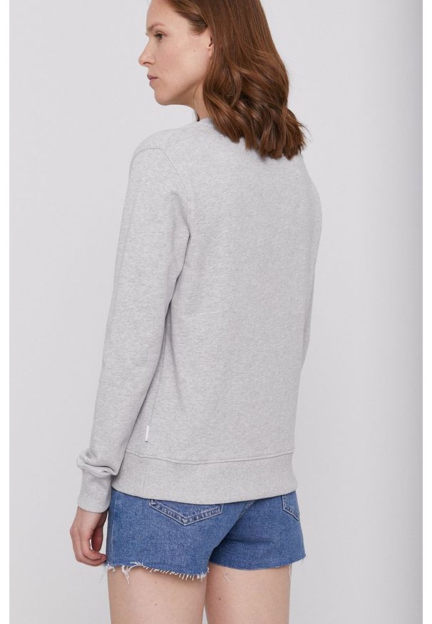 Calvin Klein - Bluza bawełniana K20K202157. Okazja: na co dzień. Kolor: szary. Materiał: bawełna. Długość rękawa: długi rękaw. Długość: długie. Wzór: nadruk. Styl: casual