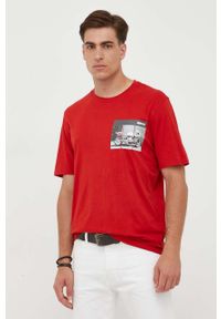 BOSS Orange - Boss Orange t-shirt bawełniany BOSS ORANGE kolor czerwony z nadrukiem. Kolor: czerwony. Materiał: bawełna. Długość rękawa: krótki rękaw. Długość: krótkie. Wzór: nadruk. Styl: klasyczny