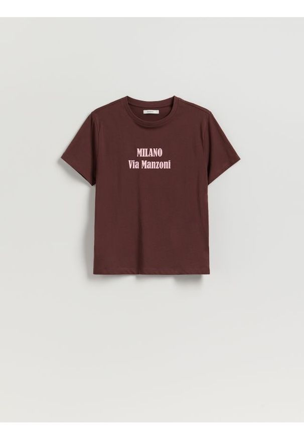 Reserved - T-shirt z nadrukiem - ciemnobrązowy. Kolor: brązowy. Materiał: bawełna. Wzór: nadruk