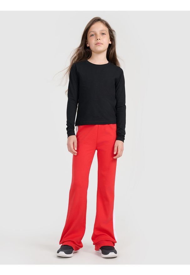 4f - 4F Longsleeve slim gładki dziewczęcy - czarny 134 (8-9 lat). Okazja: na co dzień. Kolor: czarny. Materiał: jersey, bawełna, elastan, materiał. Długość rękawa: długi rękaw. Długość: długie. Wzór: gładki. Sezon: lato. Styl: casual, klasyczny, sportowy