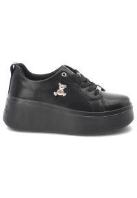 Sneakersy damskie Filippo, wykonane ze skóry naturalnej fason na wysokiej platformie, czarne, DP6246/26 BK. Okazja: na co dzień, na spacer. Zapięcie: sznurówki. Kolor: czarny. Materiał: skóra. Wzór: aplikacja. Obcas: na platformie. Styl: casual, klasyczny, elegancki #3
