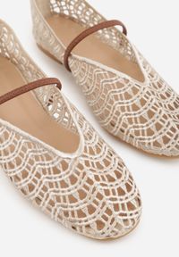 Born2be - Jasnobeżowe Ażurowe Balerinki z Imitacji Plecionki z Paskiem Naeraea. Okazja: na co dzień. Zapięcie: pasek. Kolor: beżowy. Materiał: len. Wzór: ażurowy. Sezon: wiosna, lato. Styl: casual, klasyczny #7