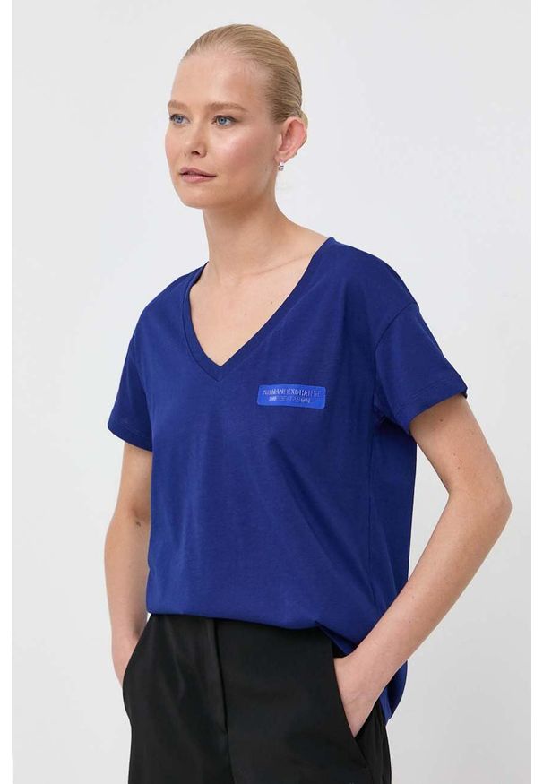 Armani Exchange t-shirt bawełniany kolor niebieski. Kolor: niebieski. Materiał: bawełna. Długość rękawa: krótki rękaw. Długość: krótkie. Wzór: aplikacja