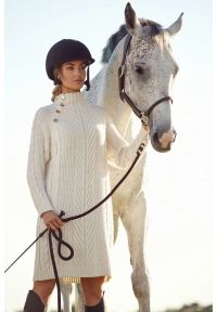 MOE - Sukienka sweterkowa z golfem i guzikami zielona. Typ kołnierza: golf. Kolor: zielony. Materiał: dzianina, poliamid, akryl. Sezon: zima, jesień #4