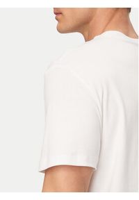 Calvin Klein T-Shirt LV04LF243G Biały Regular Fit. Kolor: biały. Materiał: bawełna #4