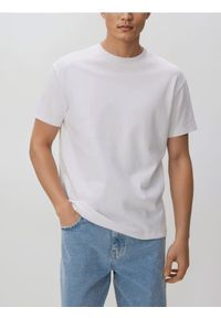 Reserved - Bawełniany t-shirt boxy - biały. Kolor: biały. Materiał: bawełna