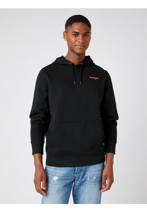 Wrangler - MĘSKA BLUZA Z KAPTUREM WRANGLER VIBRATIONS HOODY BLACK W680H1100 112141473. Typ kołnierza: kaptur