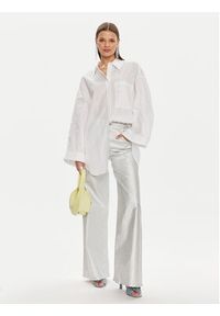 ViCOLO Koszula TB0945 Biały Relaxed Fit. Kolor: biały. Materiał: bawełna