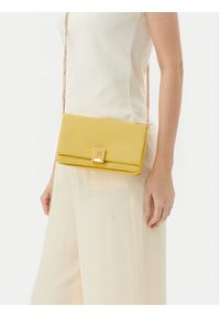 TOMMY HILFIGER - Tommy Hilfiger Torebka Th Her Flap W/Chain AW0AW17403 Żółty. Kolor: żółty. Materiał: skórzane