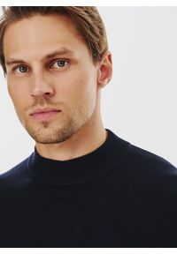 Pako Lorente - PAKO LORENTE – Granatowy gładki półgolf męski. Kolor: niebieski, czarny. Materiał: nylon, wiskoza. Wzór: gładki. Sezon: jesień #6