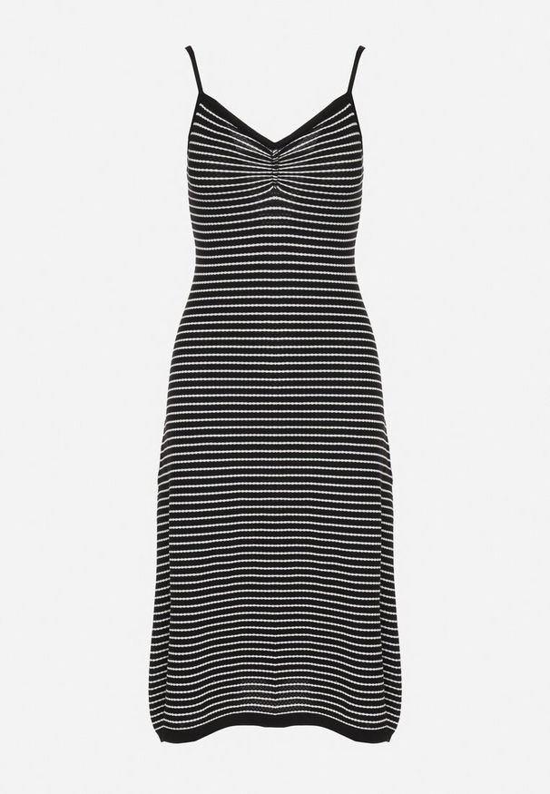 Born2be - Czarno-Biała Sukienka na Regulowanych Ramiączkach z Marszczonym Dekoltem w Paski Fialea. Okazja: na co dzień, na randkę. Typ kołnierza: dekolt w serek. Kolor: czarny. Długość rękawa: na ramiączkach. Wzór: paski. Styl: elegancki, klasyczny, casual