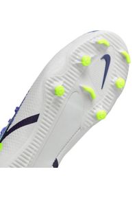 Buty piłkarskie Nike Phantom GT2 Academy Df FG/MG Jr DC0813 570 niebieski,szary niebieskie. Zapięcie: sznurówki. Kolor: niebieski, wielokolorowy, szary. Materiał: syntetyk. Szerokość cholewki: normalna. Sport: piłka nożna