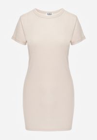 Born2be - Beżowa Bawełniana Sukienka o Prostym Kroju Typu T-shirt Zelosise. Okazja: do pracy, na co dzień. Kolor: beżowy. Materiał: bawełna. Typ sukienki: proste. Styl: sportowy, klasyczny, elegancki, casual #2