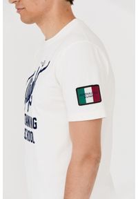 Aeronautica Militare - AERONAUTICA MILITARE Biały t-shirt męski. Kolor: biały. Długość rękawa: krótki rękaw. Długość: krótkie #4