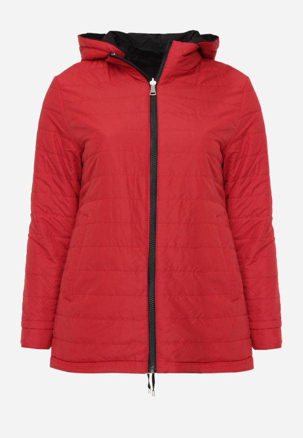 Born2be - Czarno-Czerwona Przejściowa Kurtka Dwustronna Parka z Pikowaniem i Kapturem Tidare. Okazja: na spacer, na co dzień. Kolekcja: plus size. Kolor: czarny. Materiał: poliester, jeans. Styl: casual, sportowy