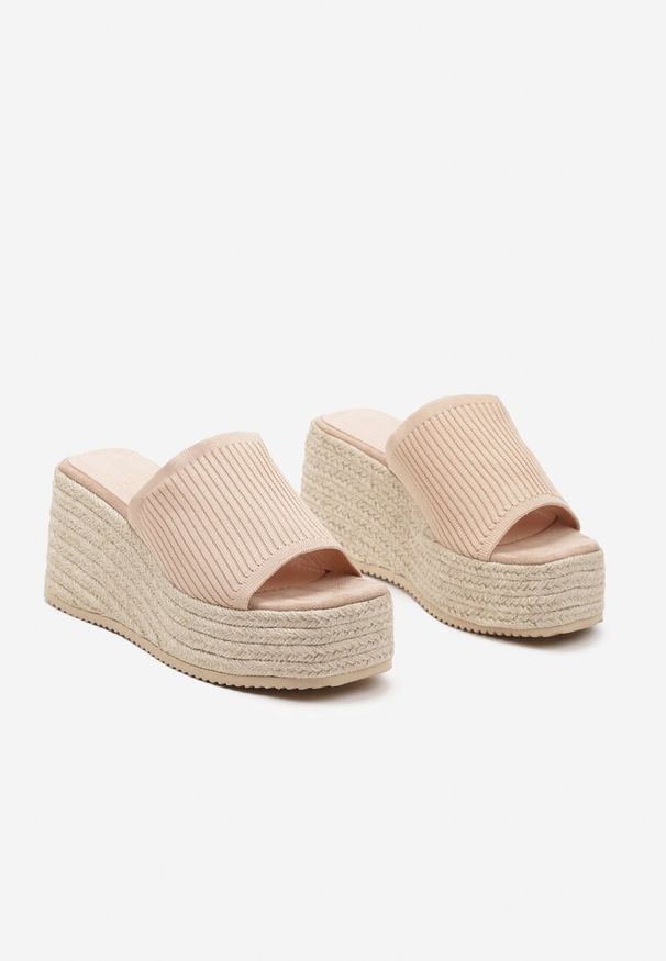 Renee - Beżowe Casualowe Klapki w Stylu Boho na Koturnie z Plecionką Neltara. Okazja: na co dzień. Nosek buta: otwarty. Kolor: beżowy. Sezon: lato. Obcas: na koturnie. Styl: casual, boho. Wysokość obcasa: średni