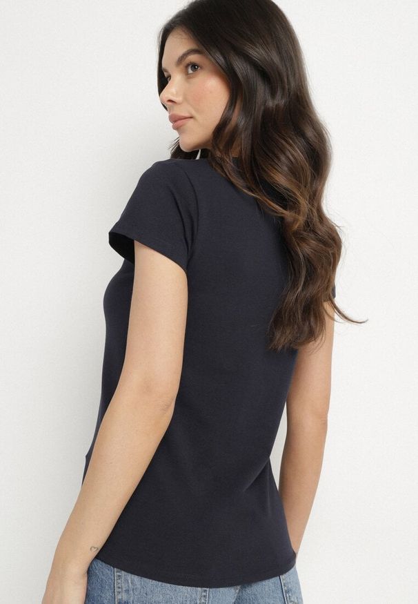 Born2be - Granatowy Bawełniany Klasyczny T-shirt Lunolia. Okazja: na co dzień. Kolor: niebieski. Materiał: bawełna. Wzór: gładki. Styl: klasyczny