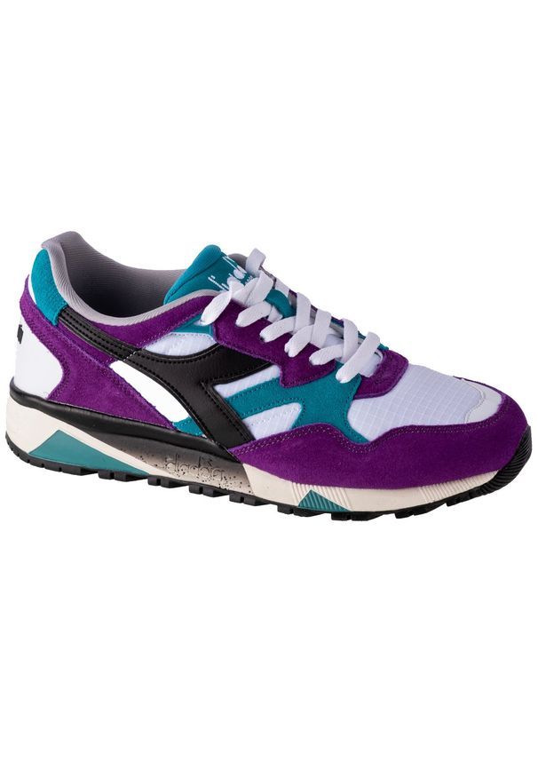 Diadora N9002 501-173073-01-C8853. Kolor: biały. Szerokość cholewki: normalna