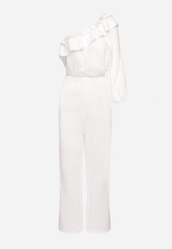 Born2be - Biały Asymetryczny Kombinezon z Bawełny Ozdobiony Falbaną przy Dekolcie i Gumką w Talii Jegelia. Okazja: na co dzień. Kolor: biały. Materiał: bawełna. Wzór: aplikacja. Styl: casual, elegancki