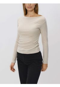 Reserved - Longsleeve z wiskozą - beżowy. Kolor: beżowy. Materiał: wiskoza. Długość rękawa: długi rękaw #1