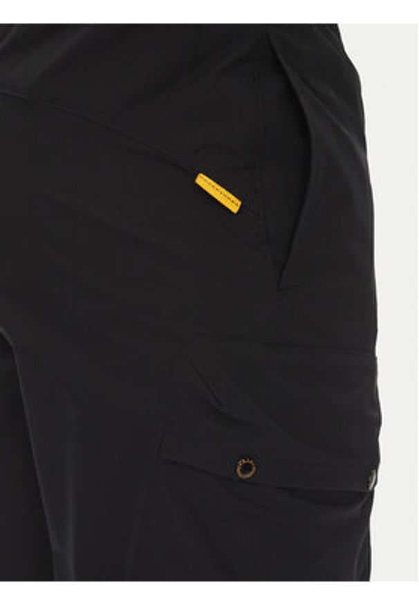 Parajumpers Joggery Rescue Zander 25SMPMPARR01 Czarny Tapered Fit. Kolor: czarny. Materiał: syntetyk