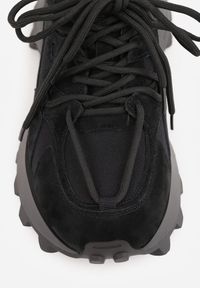 Born2be - Czarne Sneakersy z Zamszu na Grubej Podeszwie z Podwójnym Sznurowaniem Linoza. Okazja: na co dzień. Zapięcie: sznurówki. Kolor: czarny. Materiał: zamsz. Obcas: na platformie #9