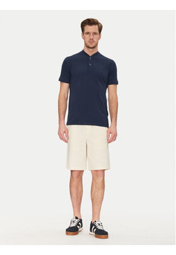 Blend Szorty materiałowe 20718409 Beżowy Regular Fit. Kolor: beżowy. Materiał: bawełna