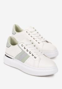 Born2be - Zielone Sneakersy Zanitha. Nosek buta: okrągły. Kolor: zielony. Materiał: materiał, skóra ekologiczna. Wzór: aplikacja. Obcas: na platformie #2