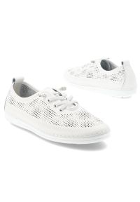 Półbuty damskie S.Barski, ze skóry naturalnej licowej ażurowa cholewka sznurowanie lekka podeszwa casual, białe, LR61-7083. Okazja: na co dzień. Zapięcie: sznurówki. Kolor: biały. Materiał: skóra. Szerokość cholewki: normalna. Wzór: ażurowy. Styl: casual #6