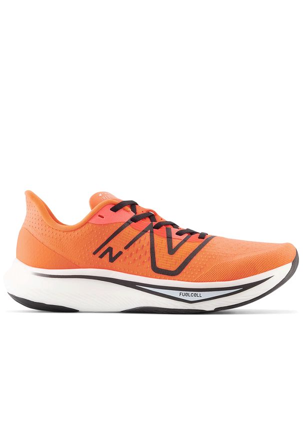 Buty New Balance FuelCell Rebel v3 MFCXCD3 - pomarańczowe. Okazja: na co dzień. Kolor: pomarańczowy. Materiał: dzianina, guma. Szerokość cholewki: normalna. Sport: bieganie, fitness