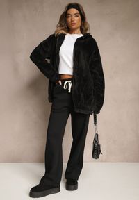 Renee - Czarna Bluza Futerko na Suwak z Kapturem Talatila. Okazja: na co dzień, na spacer. Typ kołnierza: kaptur. Kolor: czarny. Materiał: futro. Długość rękawa: długi rękaw. Długość: długie. Styl: casual #4