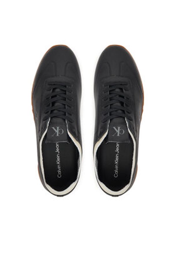 Calvin Klein Jeans Sneakersy YM0YM01330 Czarny. Kolor: czarny. Materiał: skóra
