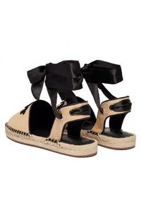 DKNY Espadryle Madelise K2612113 Brązowy. Kolor: brązowy. Materiał: materiał #3