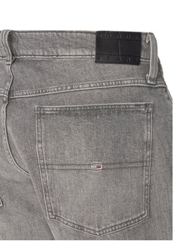 Tommy Jeans Szorty jeansowe Ronnie DM0DM20946 Szary Slim Fit. Kolor: szary. Materiał: bawełna