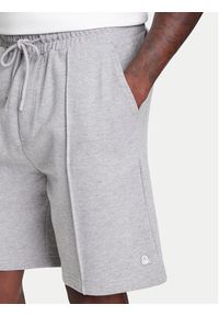 United Colors of Benetton - United Colors Of Benetton Szorty sportowe 342ZU900X Szary Regular Fit. Kolor: szary. Materiał: bawełna. Styl: sportowy #3