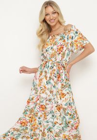 Born2be - Biało-Pomarańczowa Sukienka z Hiszpańskim Dekoltem z Wiązanym Paskiem w Kwiaty z Bawełny Rissanique. Okazja: na co dzień. Kolor: biały. Materiał: bawełna. Wzór: kwiaty. Sezon: lato. Typ sukienki: rozkloszowane. Styl: casual, elegancki #2
