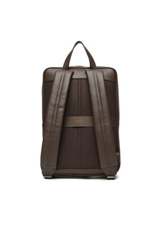 Calvin Klein Plecak Micro Pebble Slim Sq Bp 42 LV04D3005G Brązowy. Kolor: brązowy. Materiał: skóra