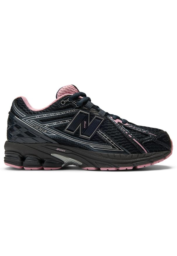 Buty dziecięce New Balance GC1906CP – czarne. Kolor: czarny. Materiał: materiał, guma, syntetyk. Szerokość cholewki: normalna