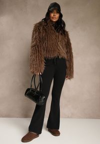 Renee - Czarne Dzianinowe Spodnie z Wiskozą o Kroju Flare Zetene. Okazja: na spacer, na co dzień. Kolor: czarny. Materiał: dzianina, wiskoza. Styl: casual, klasyczny #4