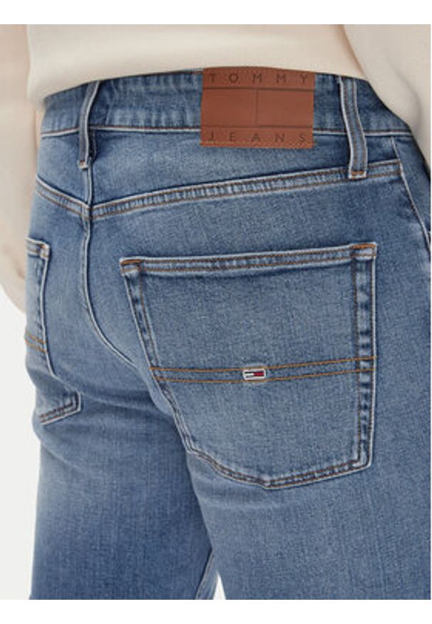 Tommy Jeans Szorty jeansowe Scanton DM0DM20960 Niebieski Slim Fit. Kolor: niebieski. Materiał: bawełna