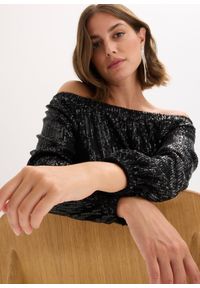 bonprix - Shirt oversized z dekoltem carmen i cekinami. Typ kołnierza: typu carmen. Kolor: czarny. Styl: elegancki