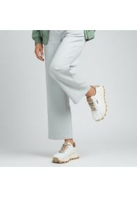 Białe Sneakersy Filippo Wygodne Buty Damskie Na Platformie. Okazja: na co dzień, na spacer. Zapięcie: sznurówki. Kolor: biały. Materiał: jeans. Szerokość cholewki: normalna. Sezon: wiosna, lato. Obcas: na platformie. Sport: turystyka piesza #1