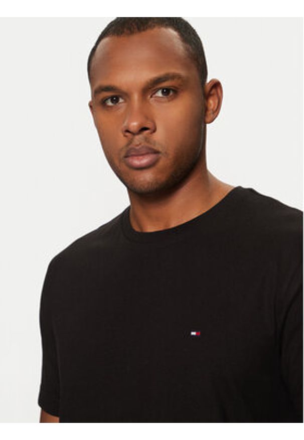 TOMMY HILFIGER - Tommy Hilfiger T-Shirt Essential MW0MW37267 Czarny Regular Fit. Kolor: czarny. Materiał: bawełna