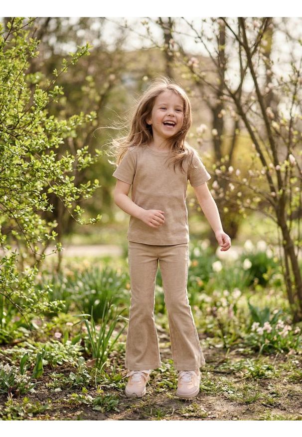 Sinsay - Legginsy flare z efektem sprania - beżowy. Kolor: beżowy